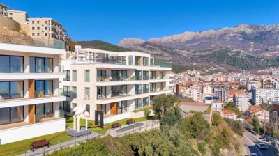 663f6e2b6aff4cbce5884b312-luxury-3-bdr-apartm