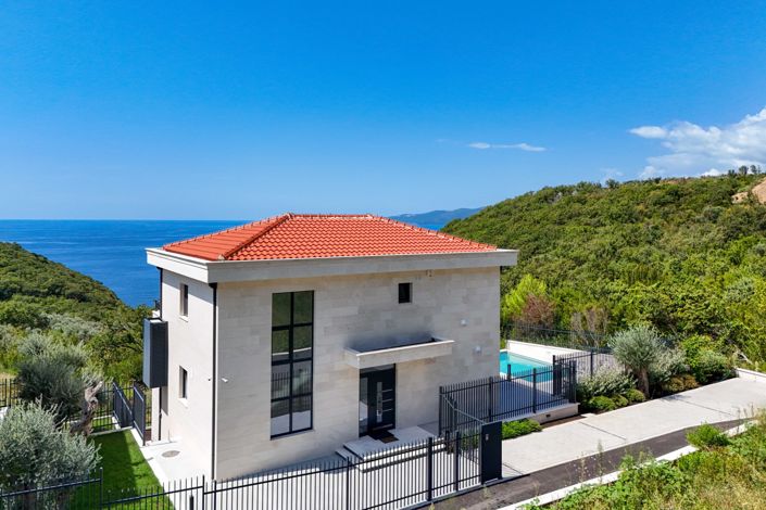 Image No.1-Villa de 5 chambres à vendre à Budva