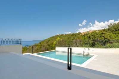 4-1-new-villa-with-a-pool-and-sea-view-rezevi