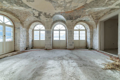 6623ecba43b714580e4618e84-palazzo-zmajevic