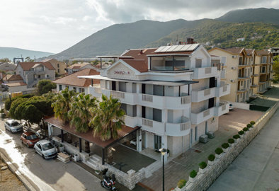 662773e404ba3b7f39d9659c2-herceg-novi2c-bijel