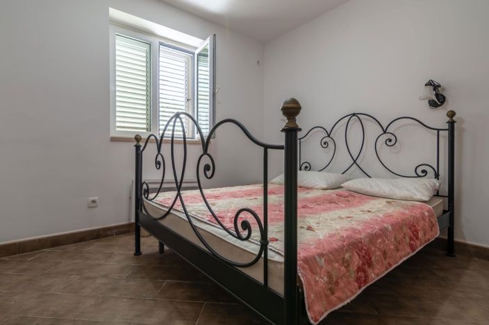 Image No.5-Villa de 4 chambres à vendre à Tivat