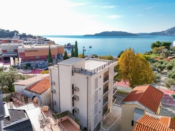 1-new-2bdr-apartment-50m-from-the-sea-4