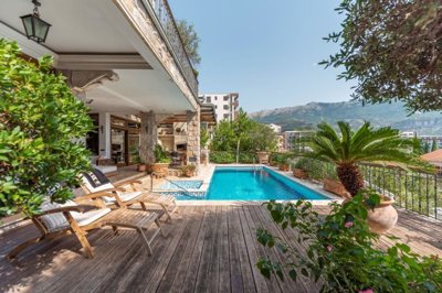 663363c0f55ca1f86c551f3b320-20budva2c20gospos