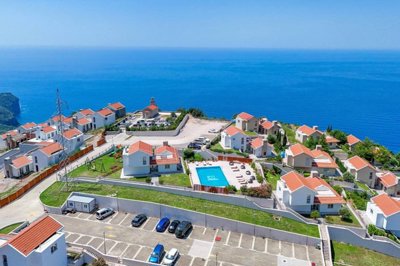 2-villas-in-a-luxury-residential-complex