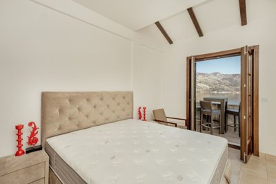 10-three-bedroom-luxury-apartment-in-a-waterf