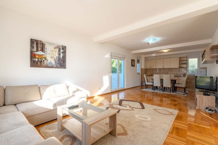 Image No.7-4 Bed Villa for sale