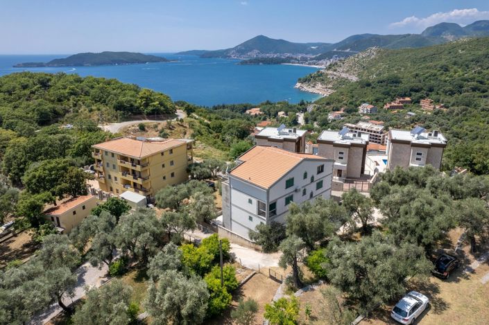 Image No.1-Appartement de 7 chambres à vendre à Budva