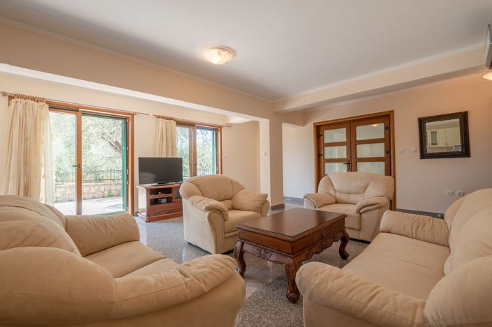 Image No.5-7 Bed Apartment for sale