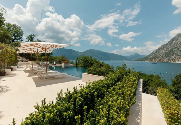 Image No.1-4 Bed Villa for sale