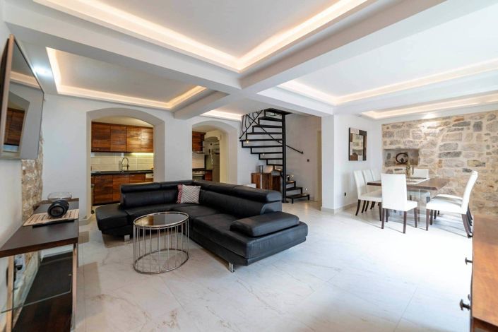 Image No.8-Maison de 4 chambres à vendre à Perast