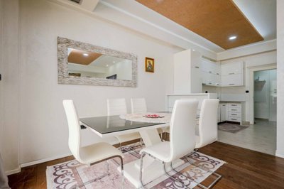 8-exclusive-2-bdr-apartment-near-the-sea
