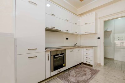 9-exclusive-2-bdr-apartment-near-the-sea