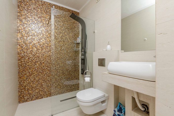 Image No.14-2 Bed Apartment for sale