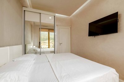 12-two-bedroom-exclusive-apartment-near-the-s