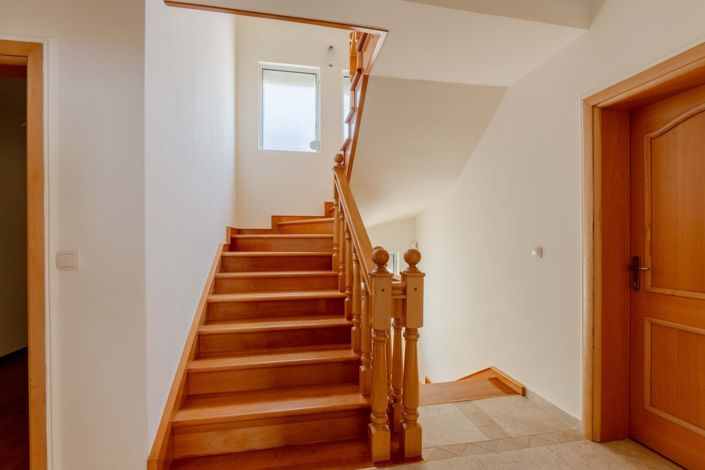 Image No.22-Villa de 8 chambres à vendre à Dobre Vode