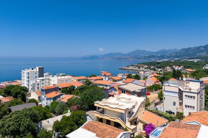 Image No.14-4 Bed House for sale