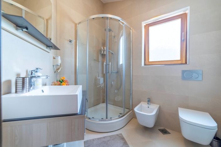 Image No.12-Appartement de 2 chambres à vendre à Dobrota