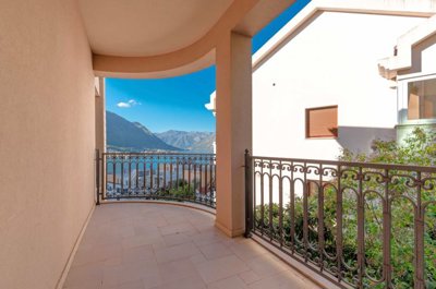 12-exclusive-2-bdr-apartment-dobrota-scaled