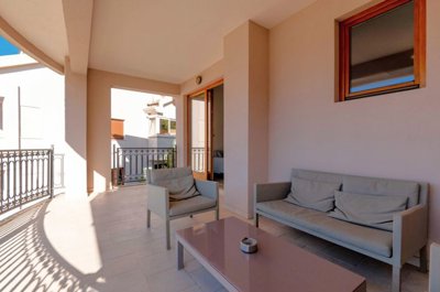 2-exclusive-2-bdr-apartment-dobrota-scaled