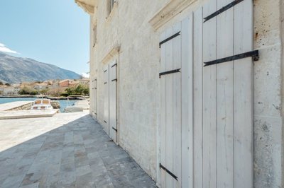 9-kotor-prcanj-an-authentic-mediterranean-sto