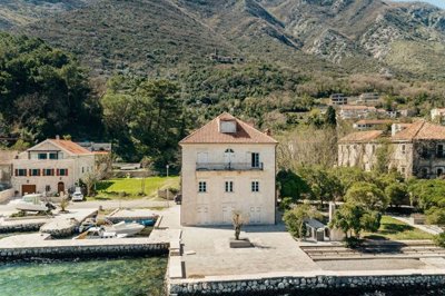 1-kotor-prcanj-an-authentic-mediterranean-sto