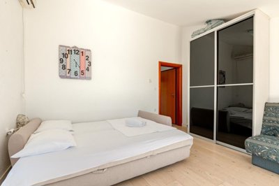 5-studio-apartment-near-the-sea-przno-1