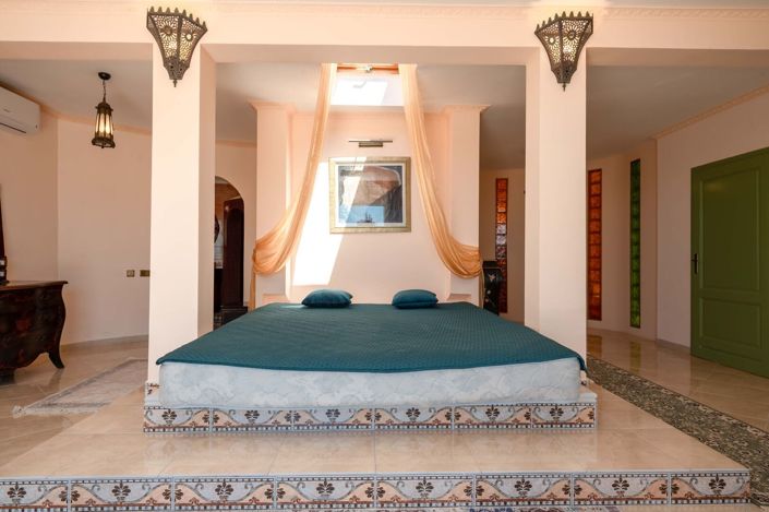 Image No.10-5 Bed Villa for sale