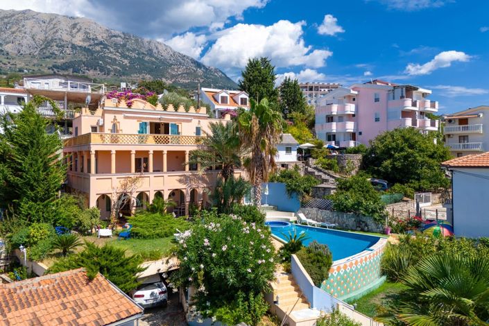 Image No.2-5 Bed Villa for sale