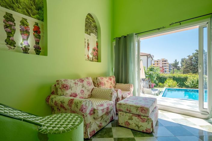 Image No.5-5 Bed Villa for sale