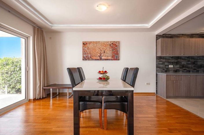 Image No.9-3 Bed Villa for sale