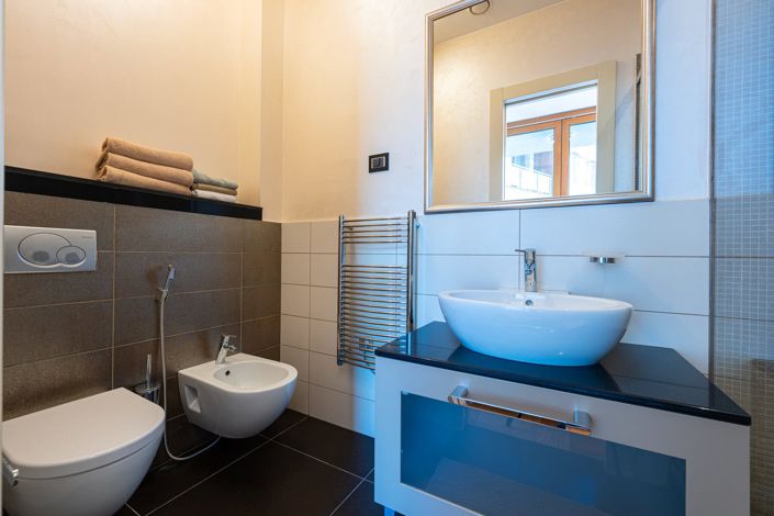 Image No.10-1 Bed Apartment for sale