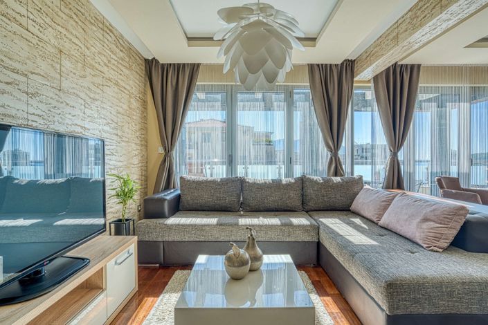 Image No.2-Appartement de 4 chambres à vendre à Budva