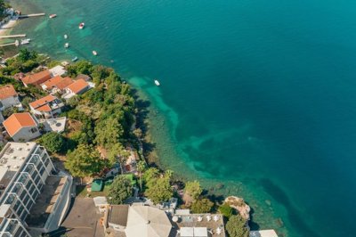 11-urbanized-seafront-land-plot-njivice-herce