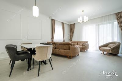 prostornaya-meblirovannaya-kvartira-v-elitnom-komplekse-s-bassejnom-bechichi_07-1