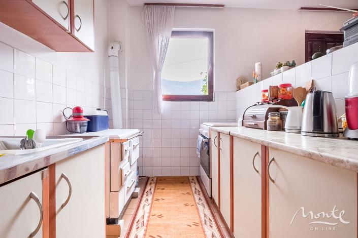 Image No.10-Maison de 6 chambres à vendre à Dobrota