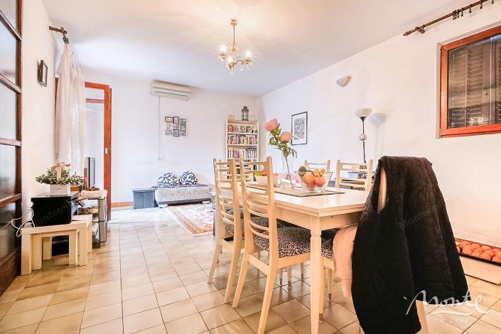 Image No.11-Maison de 6 chambres à vendre à Dobrota