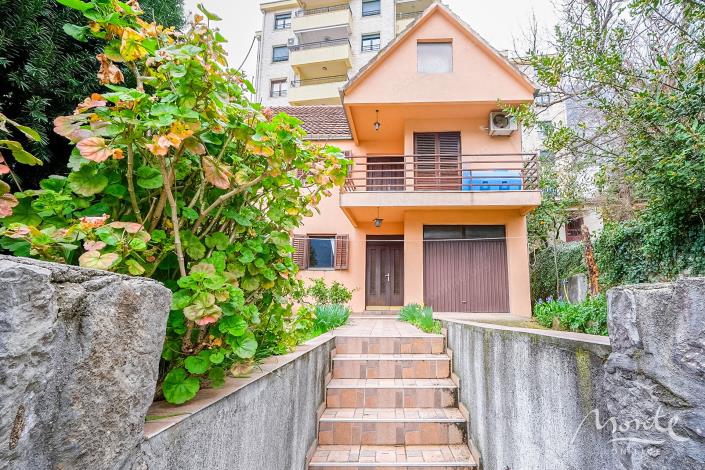 Image No.17-Maison de 6 chambres à vendre à Dobrota