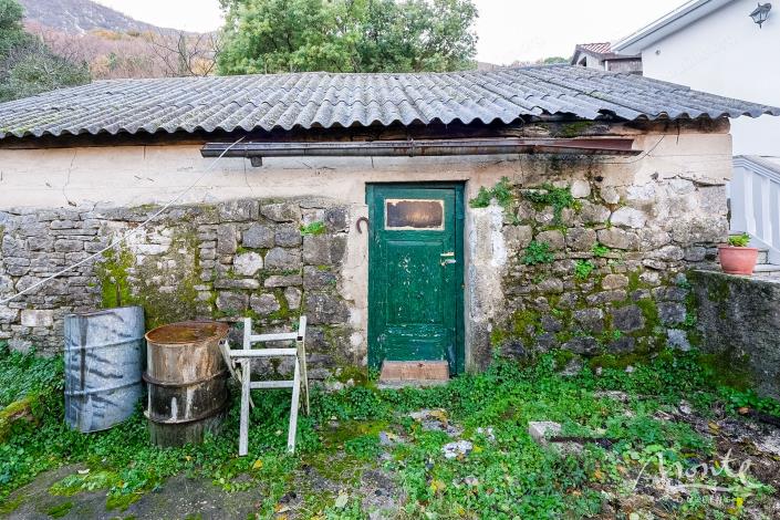 Image No.11-7 Bed House for sale