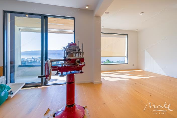 Image No.21-Appartement de 2 chambres à vendre à Tivat