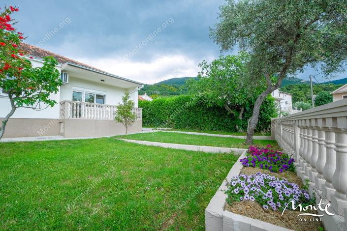 Image No.3-4 Bed House for sale