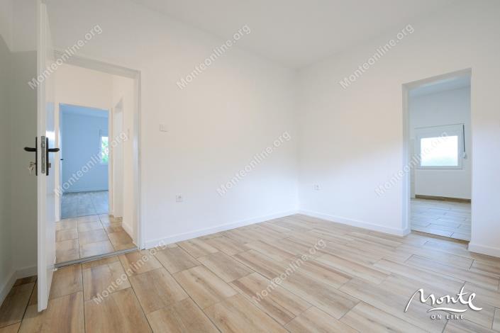 Image No.10-4 Bed House for sale