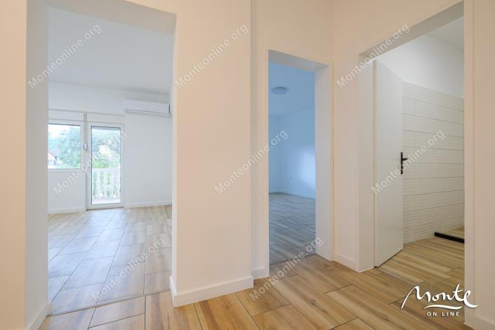 Image No.19-4 Bed House for sale