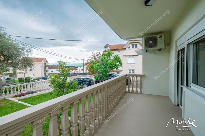 Image No.26-4 Bed House for sale