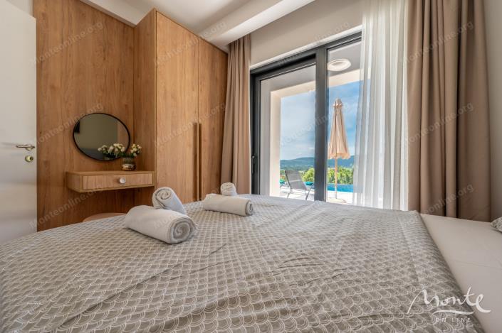 Image No.32-Villa de 4 chambres à vendre à Tivat