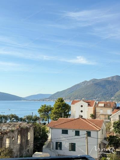 Image No.1-Appartement de 2 chambres à vendre à Tivat