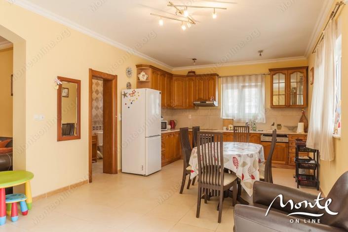 Image No.11-3 Bed Townhouse for sale