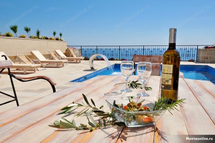 Image No.1-3 Bed Villa for sale