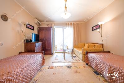 vash-ugolok-raya-v-krashichi-unikalnaya-studiya-s-panoramnym-vidom-na-more_09