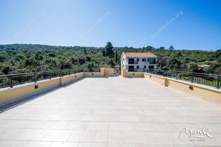 Image No.25-3 Bed Penthouse for sale